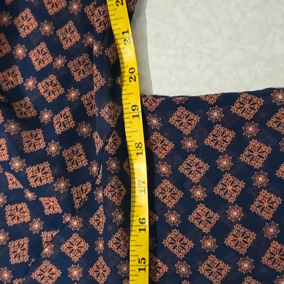 Miss Daisy Blouse Size Large - Picture 7 of 10